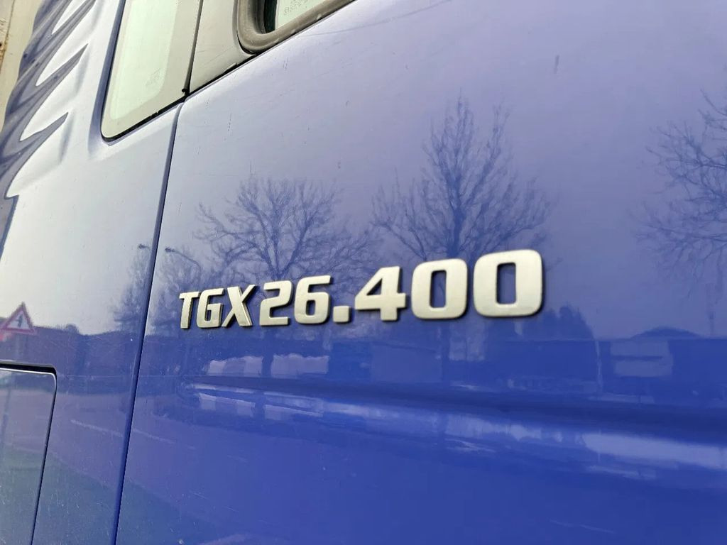 MAN TGX 26.400 6X2 - EURO 4 + LIFT + STEERING AXLE +  en leasing occasion MAN TGX 26.400 6X2 - EURO 4 + LIFT + STEERING AXLE +: photos 9