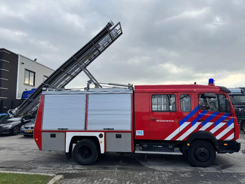 Mercedes-Benz 1117 - FULL EQUIPMENT INCLUDED FIRE TRUCK + LADDERLIFT + TÜV 12-2025 - Camion de pompier: photos 3 Mercedes-Benz 1117 - FULL EQUIPMENT INCLUDED FIRE TRUCK + LADDERLIFT + TÜV 12-2025 - Camion de pompier: photos 3