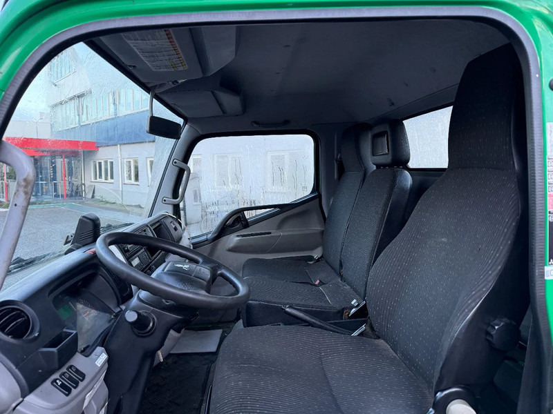 Camion ampliroll Mitsubishi Canter 7C18 - EURO 6 + HIAB 5 TON HOOKLIFT: photos 16 Camion ampliroll Mitsubishi Canter 7C18 - EURO 6 + HIAB 5 TON HOOKLIFT: photos 16