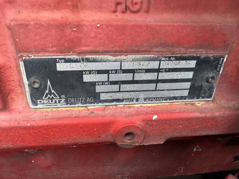 Semi-remorque malaxeur Müller-Mitteltal SF 37,5 BM LIEBHERR MIXER 3X BPW AXLE WATER TANK DEUT MOTOR: photos 16 Semi-remorque malaxeur Müller-Mitteltal SF 37,5 BM LIEBHERR MIXER 3X BPW AXLE WATER TANK DEUT MOTOR: photos 16