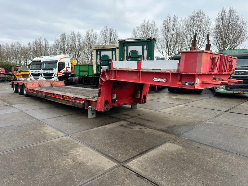 Nooteboom OSDBAZ-41-VV 3,3 METER EXTENDABLE, 3 AXLE STEERING - Semi-remorque surbaissé: photos 5 Nooteboom OSDBAZ-41-VV 3,3 METER EXTENDABLE, 3 AXLE STEERING - Semi-remorque surbaissé: photos 5