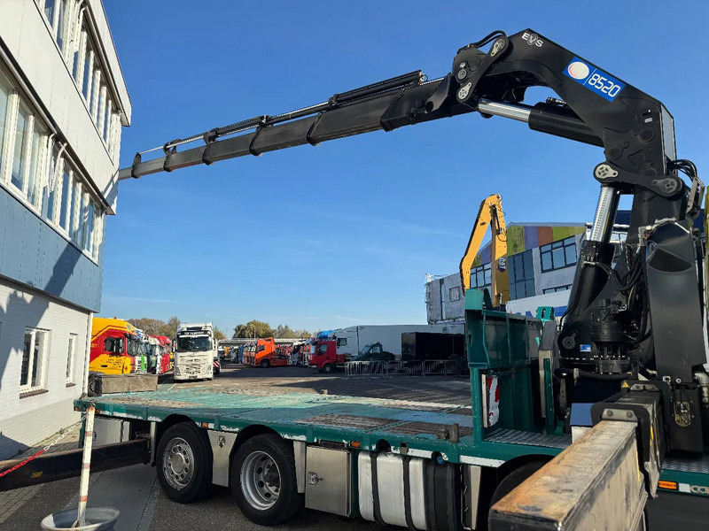 Scania G440 8X2 EURO 6 HMF 8520 + REMOTE CONTROL TWISTLOCKS - Camion grue: photos 4 Scania G440 8X2 EURO 6 HMF 8520 + REMOTE CONTROL TWISTLOCKS - Camion grue: photos 4