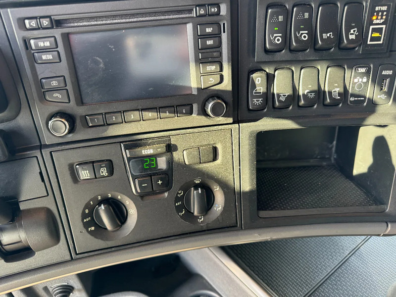 Châssis cabine Scania R730 V8 8X4 EURO 6 BIG AXLES: photos 14 Châssis cabine Scania R730 V8 8X4 EURO 6 BIG AXLES: photos 14