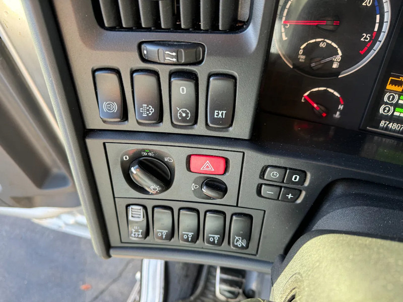 Châssis cabine Scania R730 V8 8X4 EURO 6 BIG AXLES: photos 15 Châssis cabine Scania R730 V8 8X4 EURO 6 BIG AXLES: photos 15