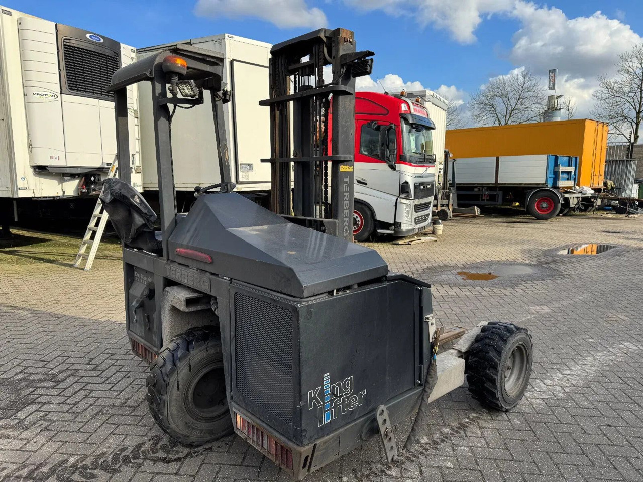 Terberg TKL-MC-3X3 - 2000KG 3,2 LIFTING HEIGHT - Chariot embarqué: photos 4 Terberg TKL-MC-3X3 - 2000KG 3,2 LIFTING HEIGHT - Chariot embarqué: photos 4