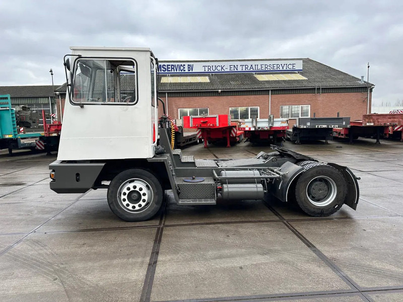 Terberg YT YT17 - Tracteur portuaire: photos 2 Terberg YT YT17 - Tracteur portuaire: photos 2