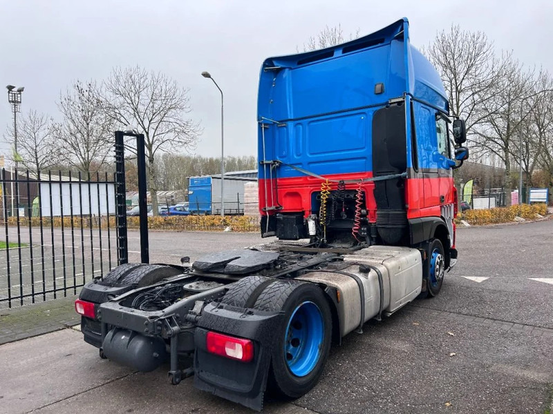 DAF XF 440 4X2 MEGA 678.649km - Tracteur routier: photos 4 DAF XF 440 4X2 MEGA 678.649km - Tracteur routier: photos 4