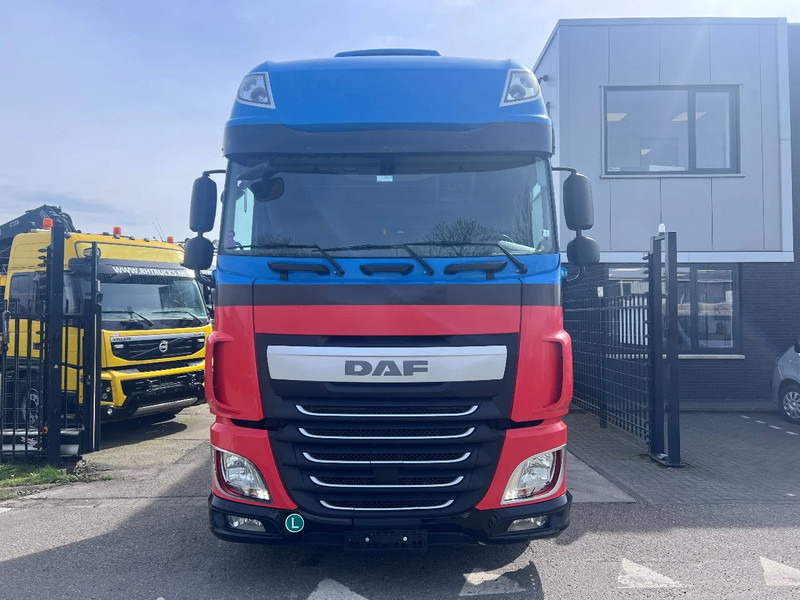 DAF XF 440 SSC 4X2 EURO 6 VOLUME - Tracteur routier: photos 2 DAF XF 440 SSC 4X2 EURO 6 VOLUME - Tracteur routier: photos 2