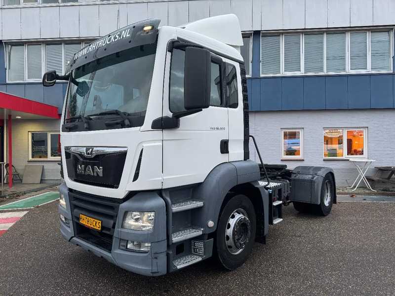 MAN TGS 18.320 4X2 EURO 6 ONLY 191.296 KM DAYCAB - Tracteur routier: photos 1 MAN TGS 18.320 4X2 EURO 6 ONLY 191.296 KM DAYCAB - Tracteur routier: photos 1