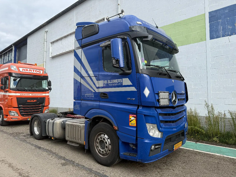 Mercedes-Benz Actros 1845 4X2 EURO 6 - ENGINE BROKEN - Tracteur routier: photos 3 Mercedes-Benz Actros 1845 4X2 EURO 6 - ENGINE BROKEN - Tracteur routier: photos 3