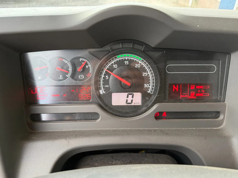 Tracteur routier Renault Midlum 180 EURO 5 + KUIPHUIS K20 WITH RAMPS AND WINCH ON REMOTE CNTRL: photos 17 Tracteur routier Renault Midlum 180 EURO 5 + KUIPHUIS K20 WITH RAMPS AND WINCH ON REMOTE CNTRL: photos 17