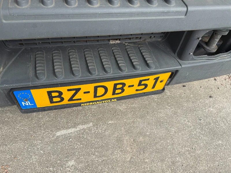 Tracteur routier Renault Midlum 180 EURO 5 + KUIPHUIS K20 WITH RAMPS AND WINCH ON REMOTE CNTRL: photos 8 Tracteur routier Renault Midlum 180 EURO 5 + KUIPHUIS K20 WITH RAMPS AND WINCH ON REMOTE CNTRL: photos 8