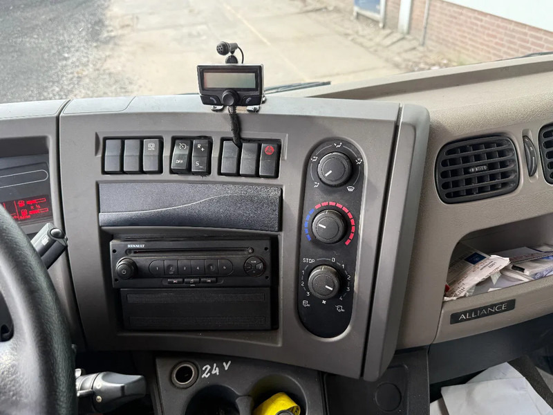 Tracteur routier Renault Midlum 180 EURO 5 + KUIPHUIS K20 WITH RAMPS AND WINCH ON REMOTE CNTRL: photos 18 Tracteur routier Renault Midlum 180 EURO 5 + KUIPHUIS K20 WITH RAMPS AND WINCH ON REMOTE CNTRL: photos 18