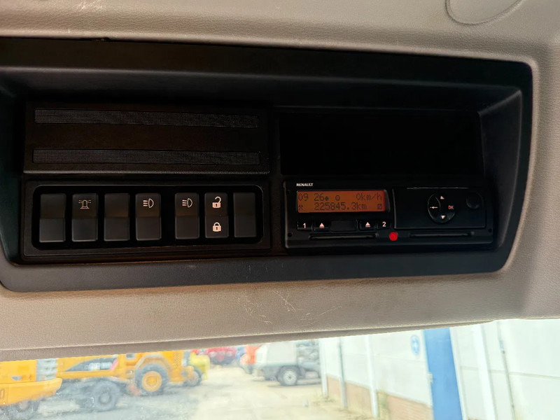 Tracteur routier Renault Midlum 180 EURO 5 + KUIPHUIS K20 WITH RAMPS AND WINCH ON REMOTE CNTRL: photos 15 Tracteur routier Renault Midlum 180 EURO 5 + KUIPHUIS K20 WITH RAMPS AND WINCH ON REMOTE CNTRL: photos 15