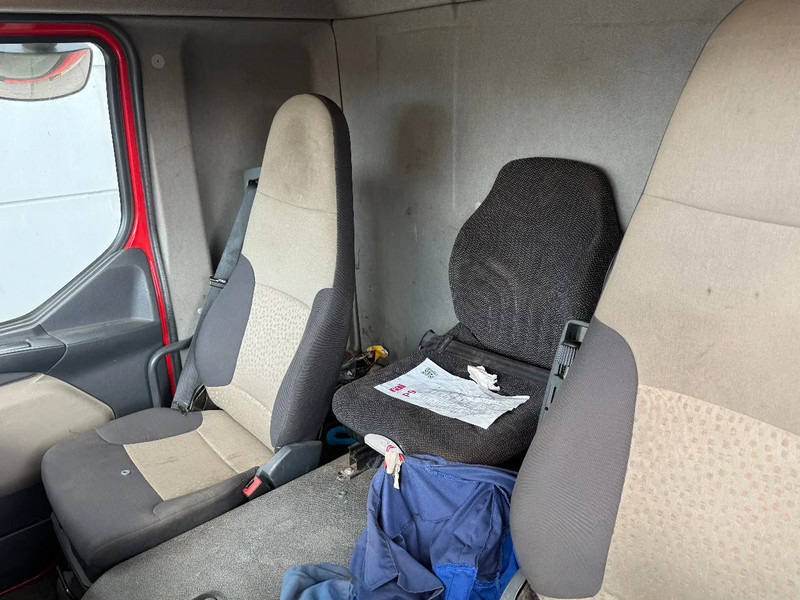 Tracteur routier Renault Midlum 180 EURO 5 + KUIPHUIS K20 WITH RAMPS AND WINCH ON REMOTE CNTRL: photos 14 Tracteur routier Renault Midlum 180 EURO 5 + KUIPHUIS K20 WITH RAMPS AND WINCH ON REMOTE CNTRL: photos 14