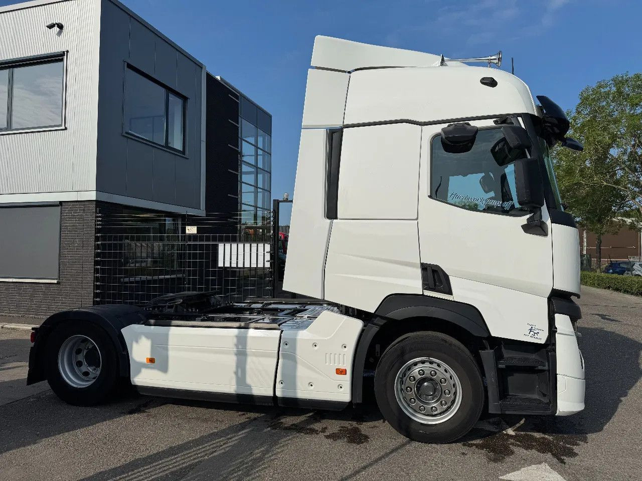Renault T440 - 13-LITER ENGINE! - EURO 6 SKIRTS SPOILER - Tracteur routier: photos 3 Renault T440 - 13-LITER ENGINE! - EURO 6 SKIRTS SPOILER - Tracteur routier: photos 3