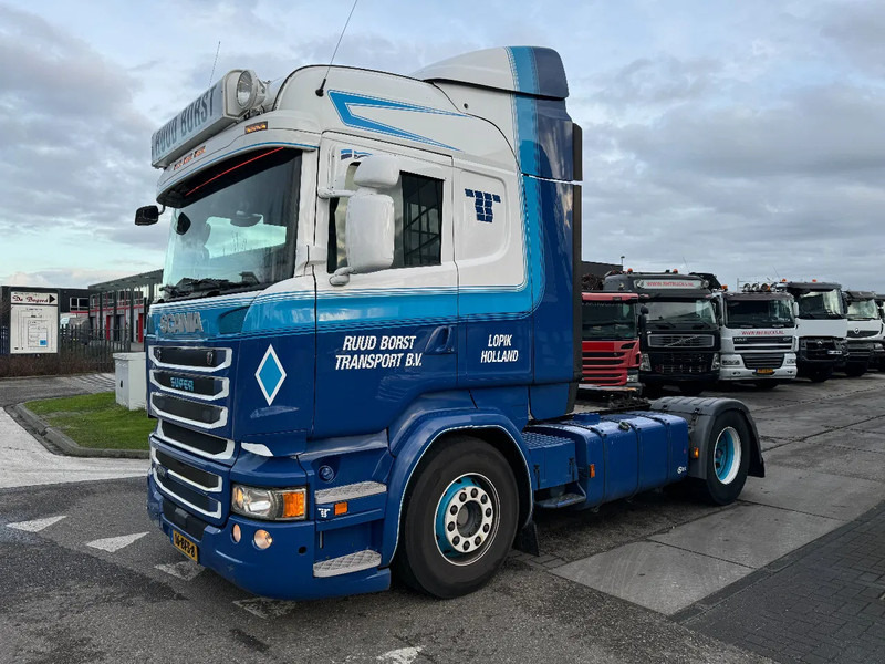 Scania R410 4X2 EURO 6 SPECIAL INTERIOR - Tracteur routier: photos 1 Scania R410 4X2 EURO 6 SPECIAL INTERIOR - Tracteur routier: photos 1