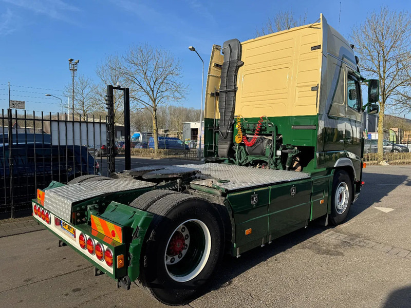 Volvo FH 16.550 4X2 - EURO 3 + FULL SPOILER + MANUAL GEAR - Tracteur routier: photos 4 Volvo FH 16.550 4X2 - EURO 3 + FULL SPOILER + MANUAL GEAR - Tracteur routier: photos 4