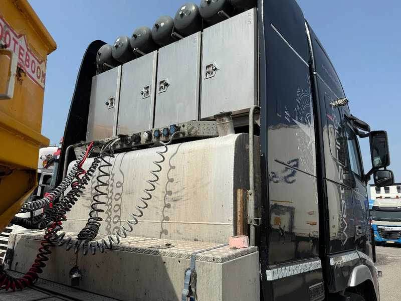 Volvo FH 16.750 8X4 - 160 TON + RETARDER - Tracteur routier: photos 5 Volvo FH 16.750 8X4 - 160 TON + RETARDER - Tracteur routier: photos 5