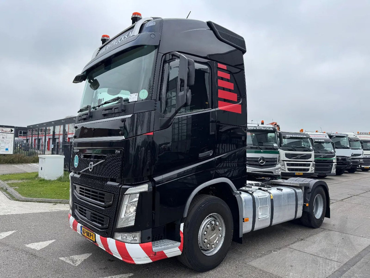 Volvo FH 460 4X2 EURO 6 PARK COOL - Tracteur routier: photos 1 Volvo FH 460 4X2 EURO 6 PARK COOL - Tracteur routier: photos 1