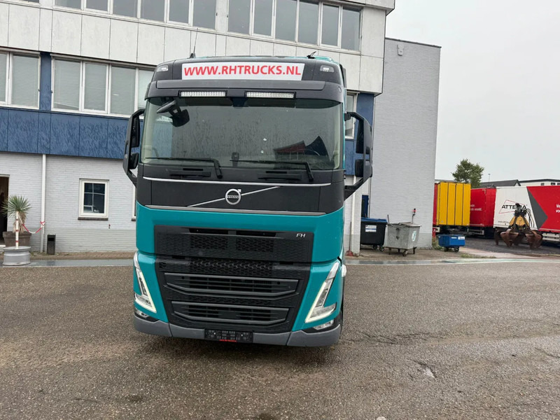 Volvo FH 460 6X2 EURO 6 - FH5 - Tracteur routier: photos 2 Volvo FH 460 6X2 EURO 6 - FH5 - Tracteur routier: photos 2