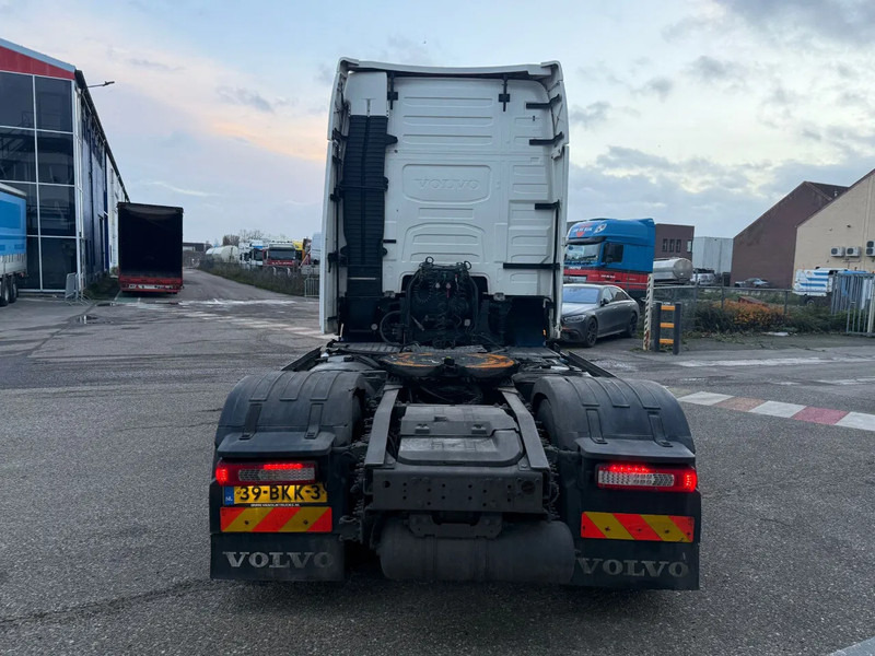 Volvo FH 500 4X2 EURO 6 SKIRTS PARK COOL - Tracteur routier: photos 5 Volvo FH 500 4X2 EURO 6 SKIRTS PARK COOL - Tracteur routier: photos 5