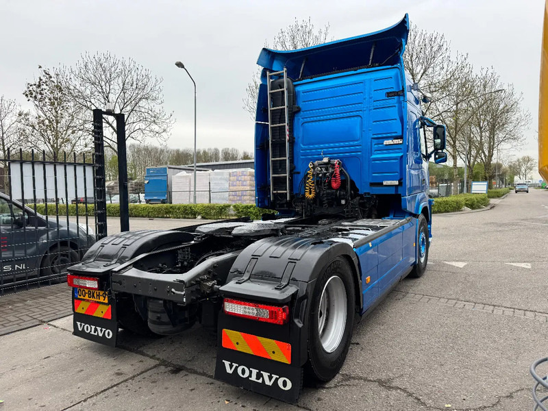 Volvo FM 370 4X2 EURO 6 SKIRTS SPOILERS I-SHIFT - Tracteur routier: photos 4 Volvo FM 370 4X2 EURO 6 SKIRTS SPOILERS I-SHIFT - Tracteur routier: photos 4