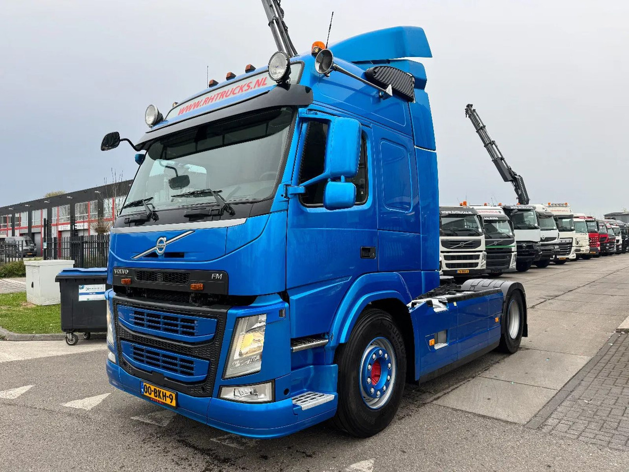 Volvo FM 370 4X2 EURO 6 SKIRTS TÜV TILL 10-2025 - Tracteur routier: photos 1 Volvo FM 370 4X2 EURO 6 SKIRTS TÜV TILL 10-2025 - Tracteur routier: photos 1