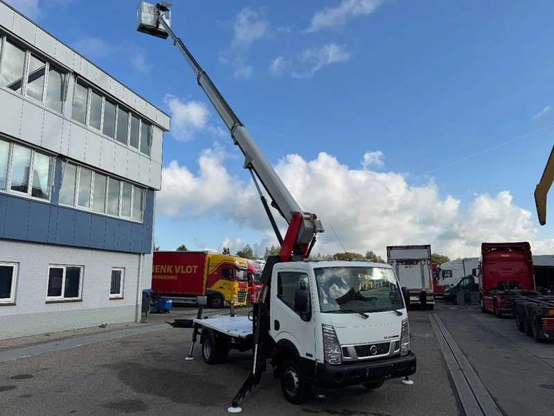 Nissan Cabstar 35.12 PALFINGER HOOGWERKER 20 METER - Véhicule utilitaire: photos 3 Nissan Cabstar 35.12 PALFINGER HOOGWERKER 20 METER - Véhicule utilitaire: photos 3