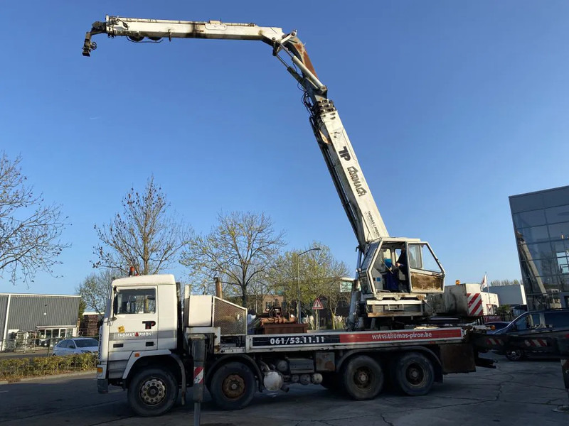 Volvo F 12 8X4 + CORMACH 87000 CRANE - 8.642 HOURS - Camion grue: photos 1 Volvo F 12 8X4 + CORMACH 87000 CRANE - 8.642 HOURS - Camion grue: photos 1