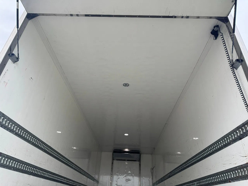 Camion frigorifique Volvo FE 250 4X2 - EURO 6 + THERMOKING T-500R + DHOLLANDIA LIFT + TÜV 06-2025: photos 10