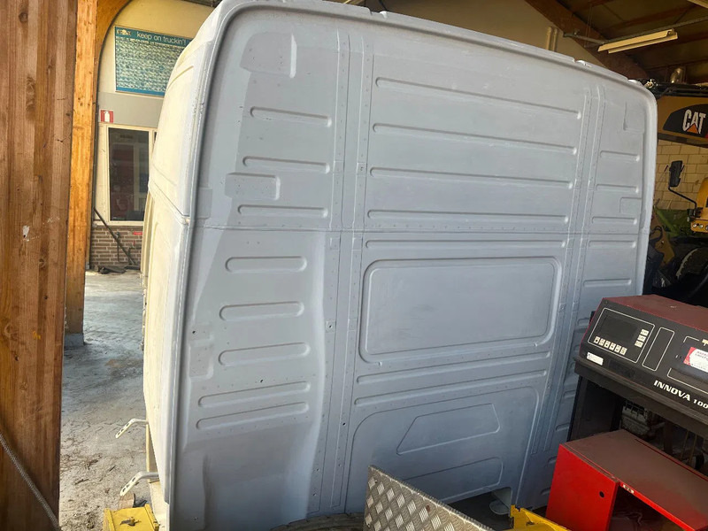 Volvo FH XL - Cabine et intérieur pour Camion: photos 4 Volvo FH XL - Cabine et intérieur pour Camion: photos 4