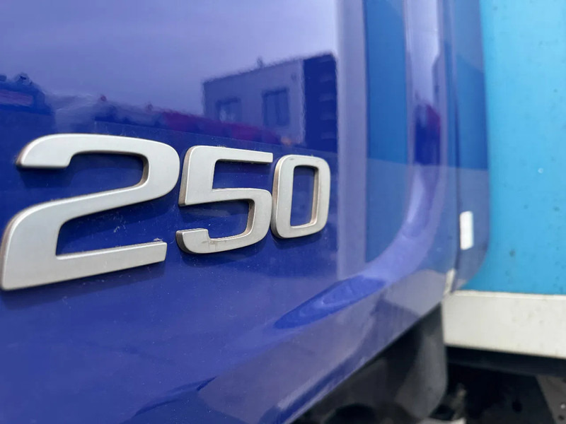 Camion fourgon Volvo FL 250 4X2 EURO 6 DHOLLANDIA LIFT + CARGOLOCK TÜV 04-2026: photos 13