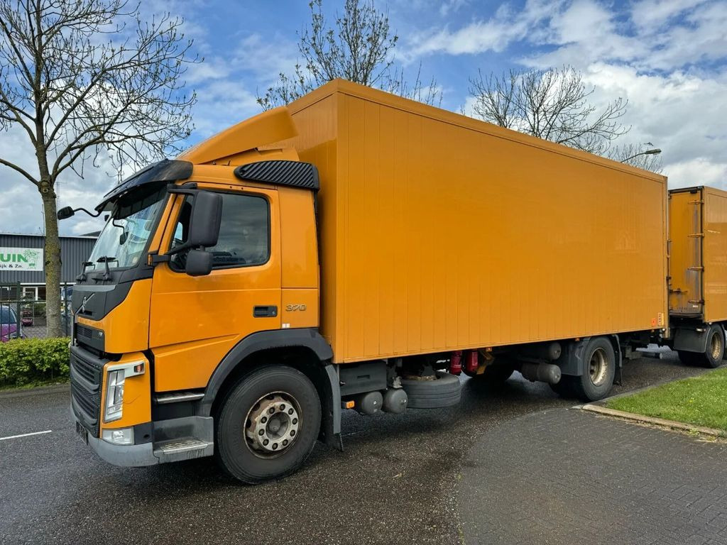 Volvo FM 370 4X2 EURO 6 + CARGOBOX + CARGOLIFT ZEPRO - Camion fourgon: photos 1 Volvo FM 370 4X2 EURO 6 + CARGOBOX + CARGOLIFT ZEPRO - Camion fourgon: photos 1