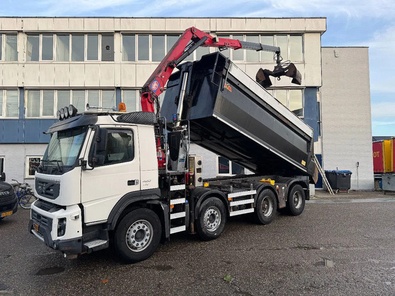 Volvo FMX 420 8X4 HMF 1643Z2 + REMOTE CONTROL + HYVA KIPPER - Camion grue: photos 2 Volvo FMX 420 8X4 HMF 1643Z2 + REMOTE CONTROL + HYVA KIPPER - Camion grue: photos 2