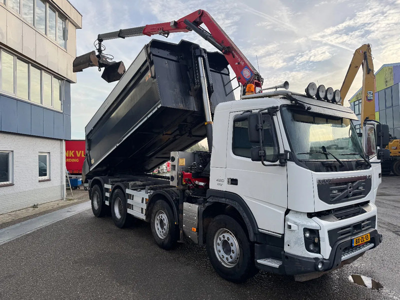 Volvo FMX 420 8X4 HMF 1643Z2 + REMOTE CONTROL + HYVA KIPPER - Camion benne, Camion grue: photos 3 Volvo FMX 420 8X4 HMF 1643Z2 + REMOTE CONTROL + HYVA KIPPER - Camion benne, Camion grue: photos 3