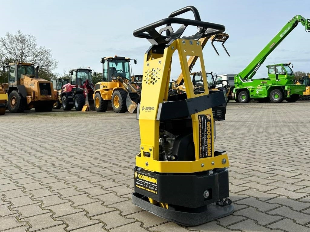 Bomag BR 95 - Plaque vibrante: photos 1 Bomag BR 95 - Plaque vibrante: photos 1