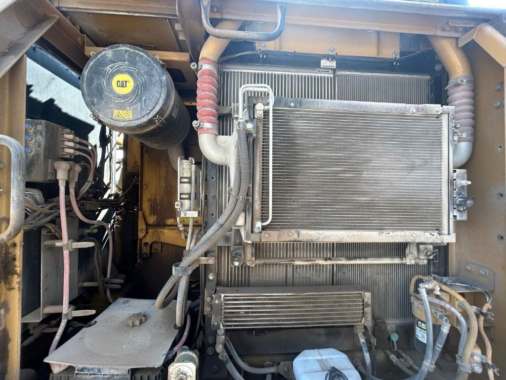 CATERPILLAR 320 EL - Pelle sur chenille: photos 5 CATERPILLAR 320 EL - Pelle sur chenille: photos 5