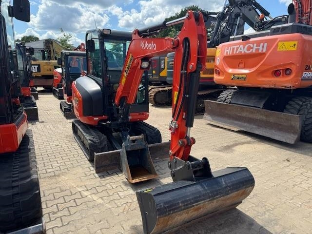 Mini pelle KUBOTA KX027-4: photos 9
