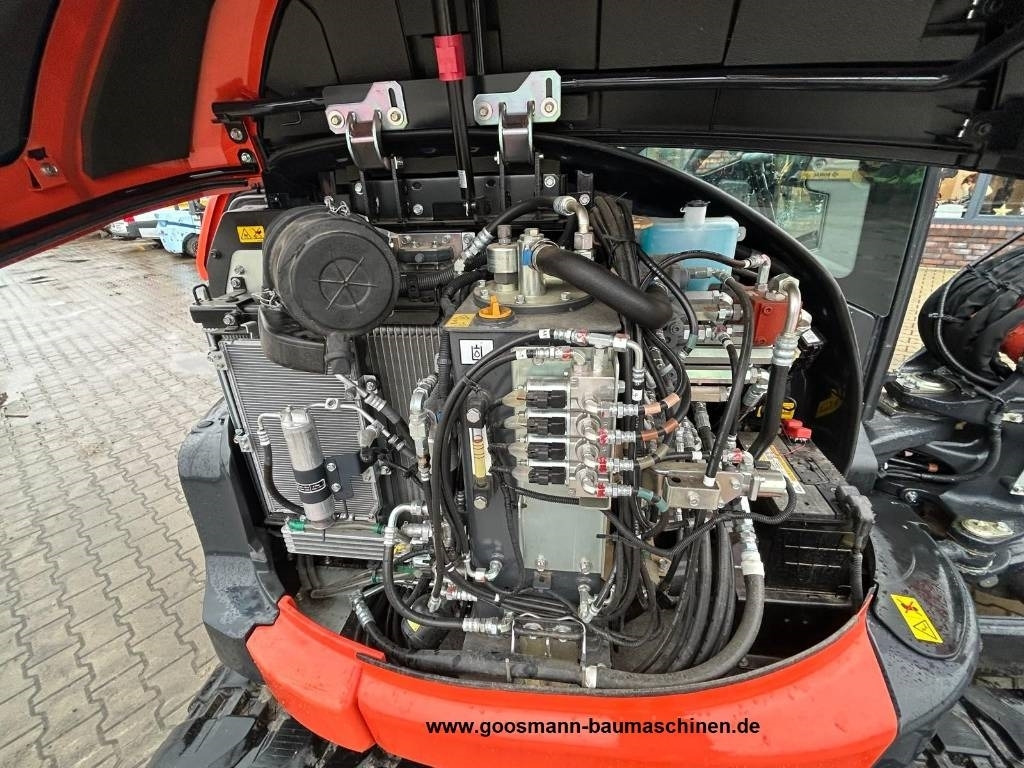 Mini pelle Kubota KX 060-5: photos 10