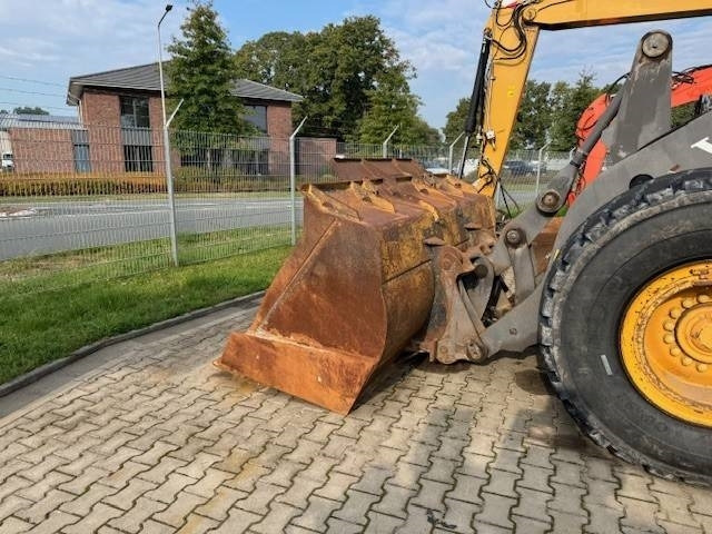 Volvo L 90 F  - Chargeuse sur pneus: photos 2 Volvo L 90 F  - Chargeuse sur pneus: photos 2