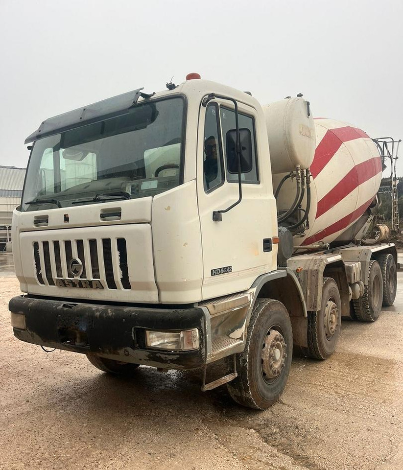 Autobetoniera Astra HD7 84 42 - Camion malaxeur: photos 4 Autobetoniera Astra HD7 84 42 - Camion malaxeur: photos 4