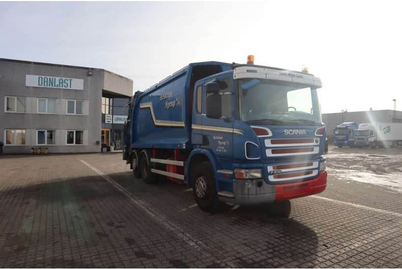 Scania P230 6X2*4 Skraldebil/Müllwagen/Garbagetruck - Camion: photos 2 Scania P230 6X2*4 Skraldebil/Müllwagen/Garbagetruck - Camion: photos 2