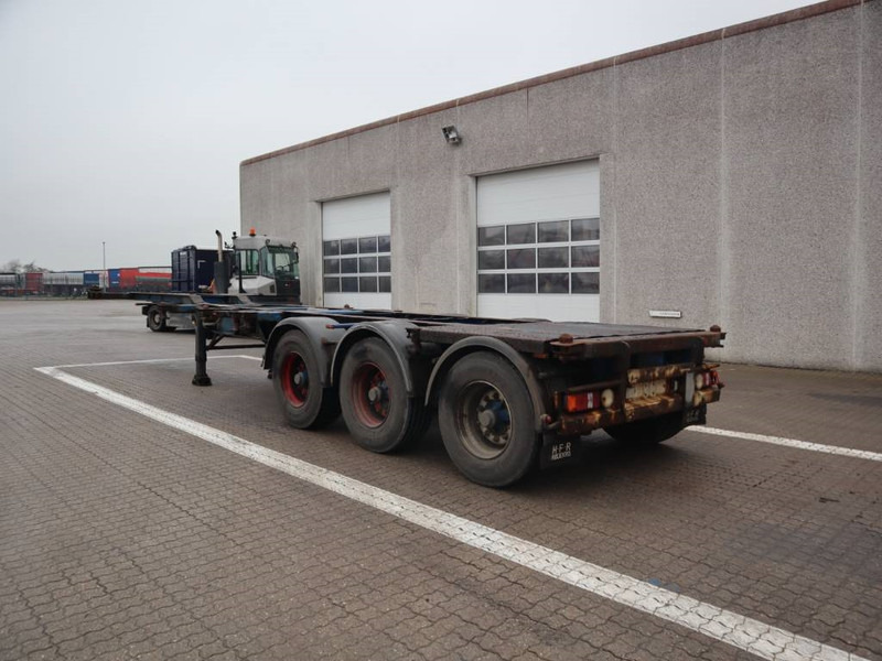 HFR Container chassis / Container-Fahrgestell - Semi-remorque porte-conteneur/ Caisse mobile: photos 3 HFR Container chassis / Container-Fahrgestell - Semi-remorque porte-conteneur/ Caisse mobile: photos 3