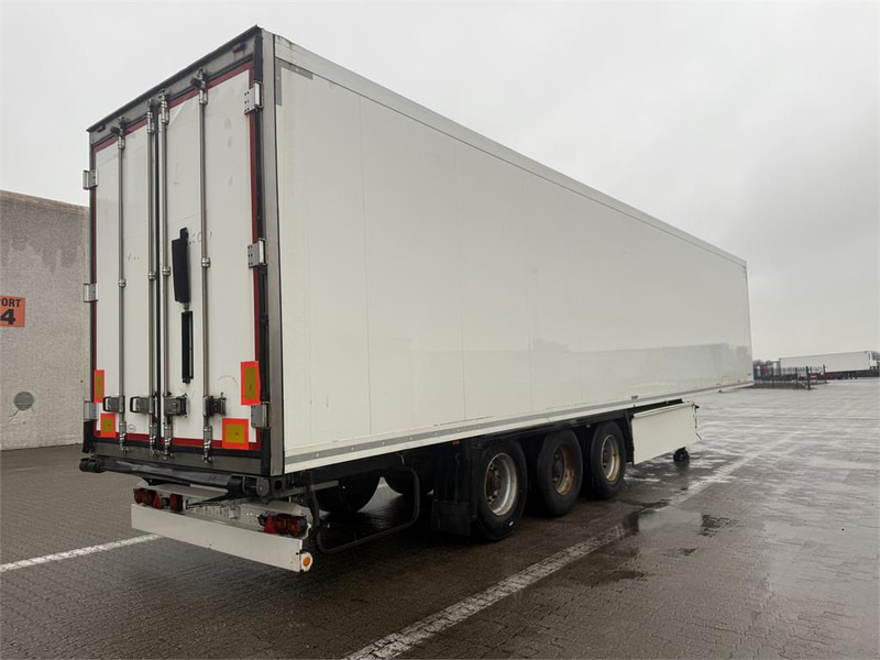 Krone 33 pl. Kødophæng - Semi-remorque frigorifique: photos 4 Krone 33 pl. Kødophæng - Semi-remorque frigorifique: photos 4
