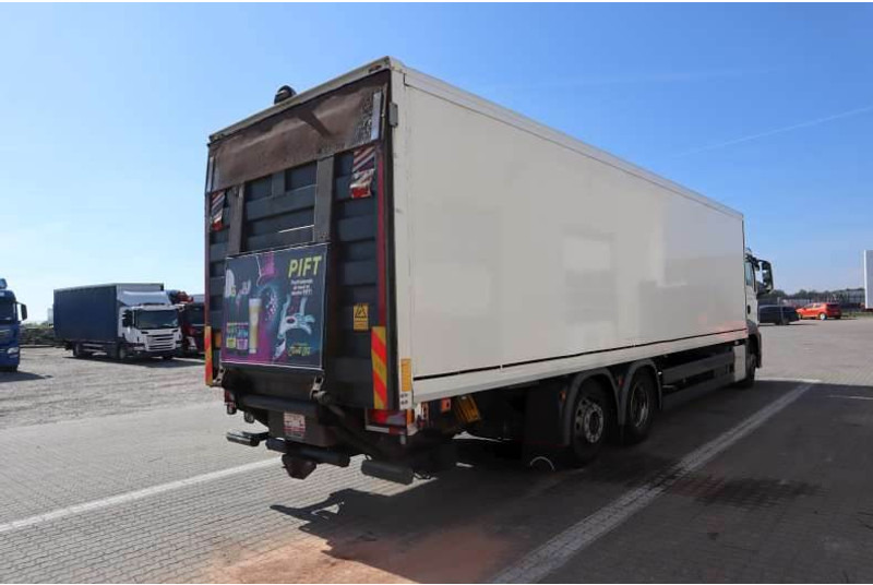 MAN TGS 26.320 EURO 6 - Camion fourgon: photos 3 MAN TGS 26.320 EURO 6 - Camion fourgon: photos 3