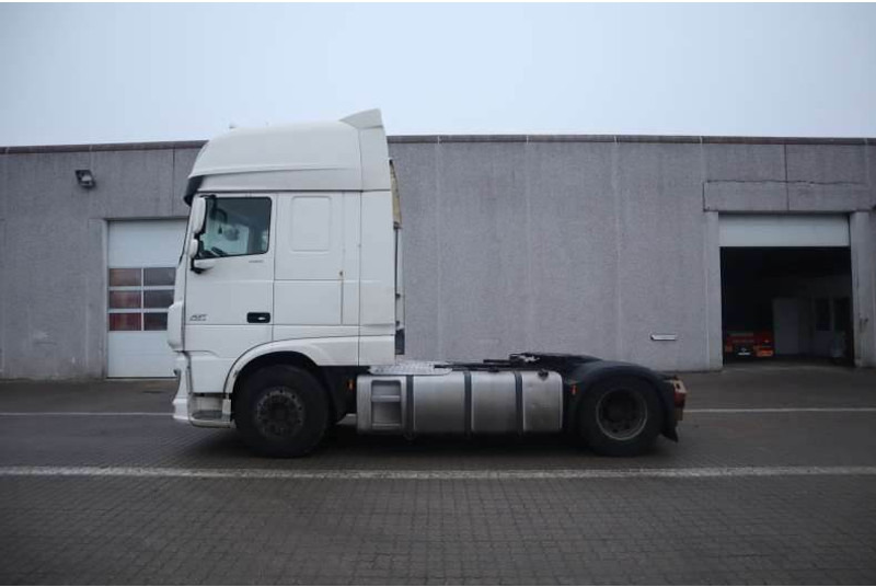 DAF XF 460 Tractor/Sattelzugmaschine/Trækker - Tracteur routier: photos 5 DAF XF 460 Tractor/Sattelzugmaschine/Trækker - Tracteur routier: photos 5