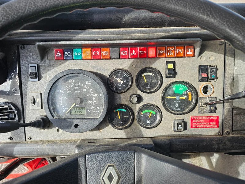 Camion de pompier Renault Midliner 210 40BCA230: photos 15 Camion de pompier Renault Midliner 210 40BCA230: photos 15