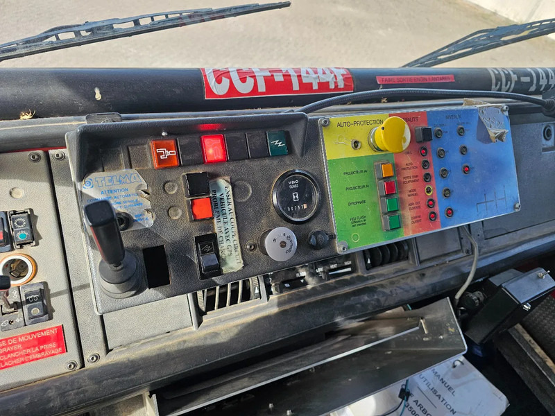 Camion de pompier Renault Midliner 210 40BCA230: photos 14 Camion de pompier Renault Midliner 210 40BCA230: photos 14