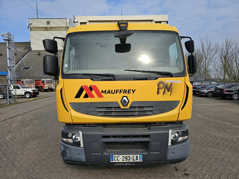 Renault Premium 270 DXI - Manual - Camion à rideaux coulissants: photos 2 Renault Premium 270 DXI - Manual - Camion à rideaux coulissants: photos 2
